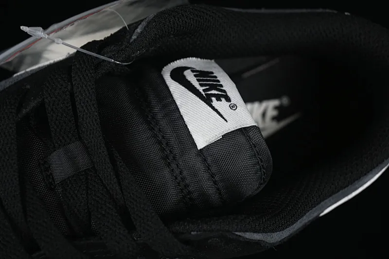 All categories Nk SB Dunk series Nk SB Dunk Low low-top sneakers Nike Dunk Low black and gray color low-top casual sneakers HQ1931-001